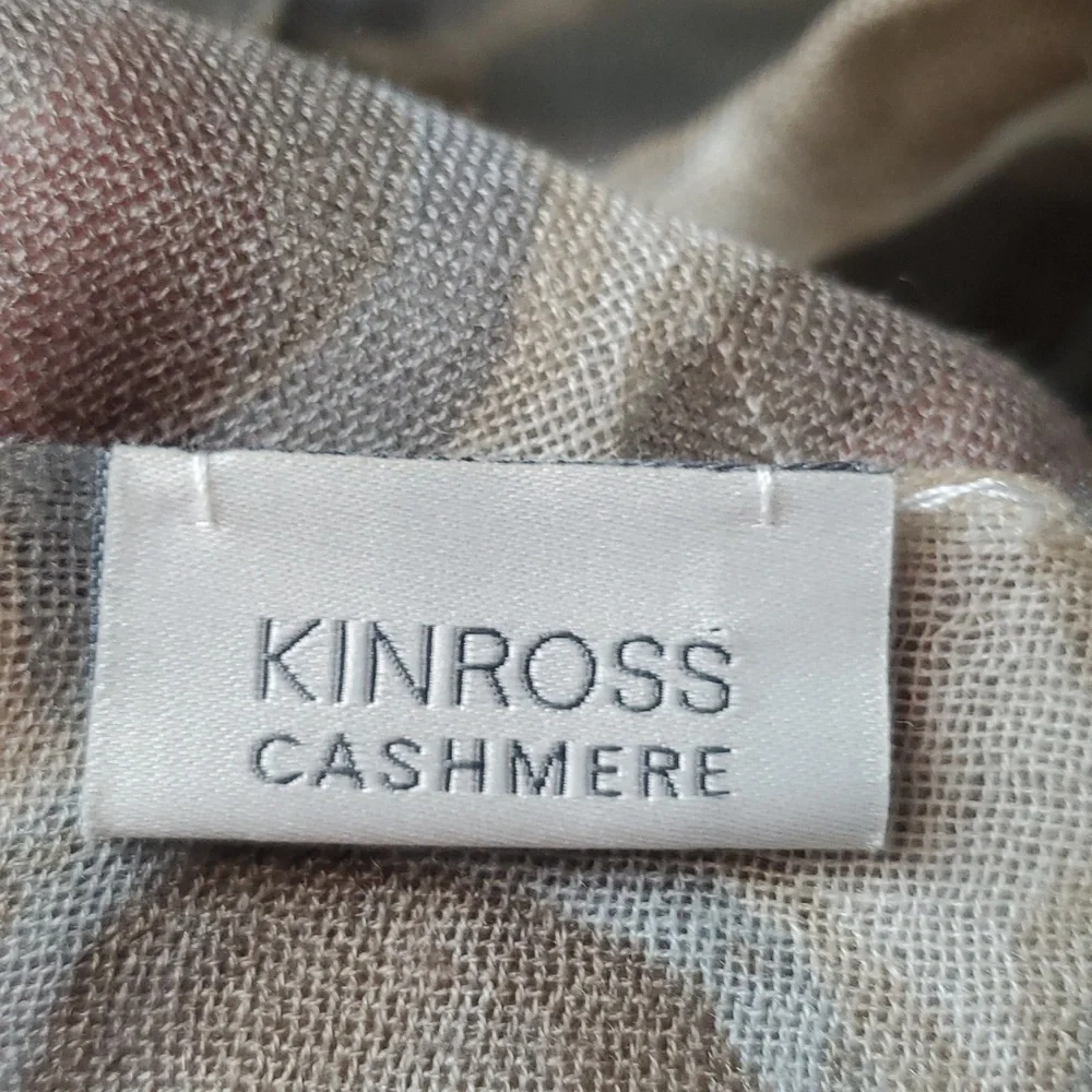 Kinross Cashmere Polka Dots long light scarf cozy warm